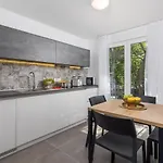 Kompleks wypoczynkowy Homes Ostro Kraljevica