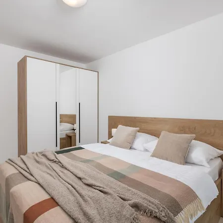 Homes Ostro Kompleks wypoczynkowy