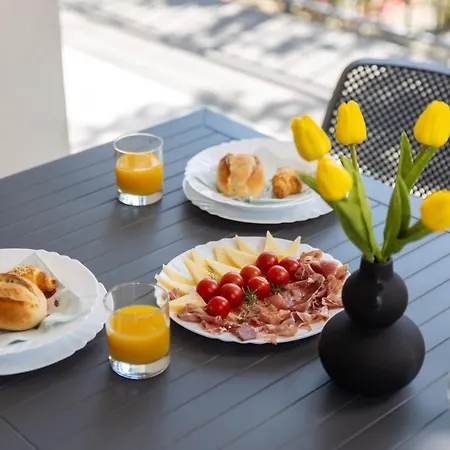 Homes Ostro منتزه العطل 4*