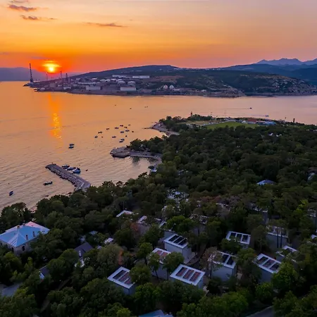 Homes Ostro Kompleks wypoczynkowy Kraljevica