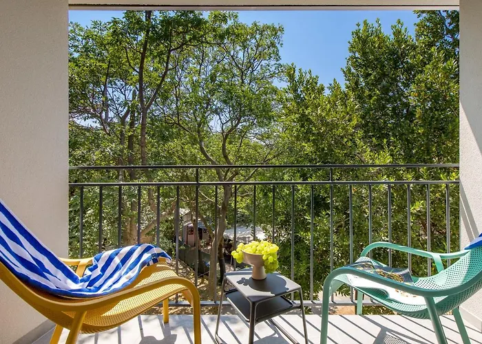 Homes Ostro 4*